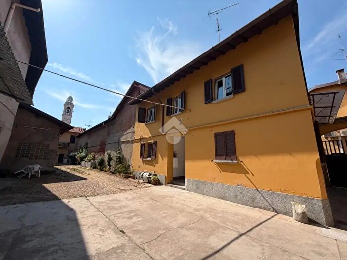 Casa trilocale in affitto in Via Ancillotto, Magenta
