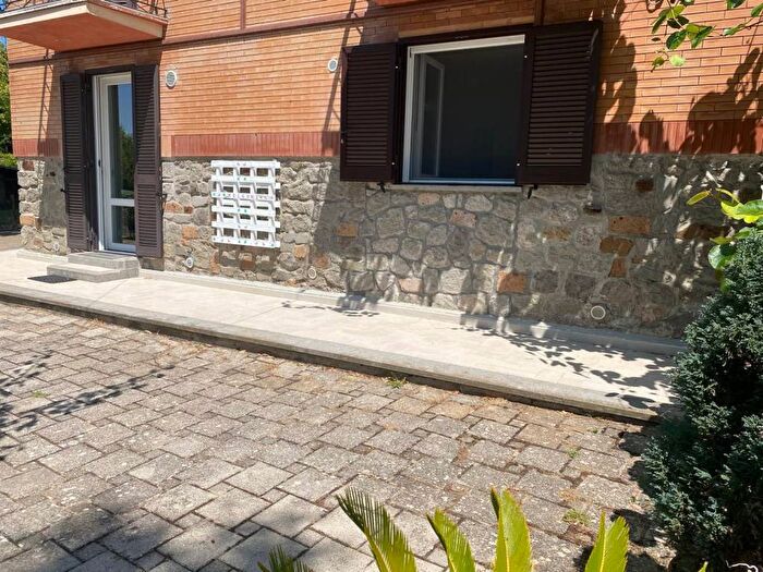 Appartamento trilocale in affitto in Strada Montagna, San Martino al Cimino Tobia, Viterbo