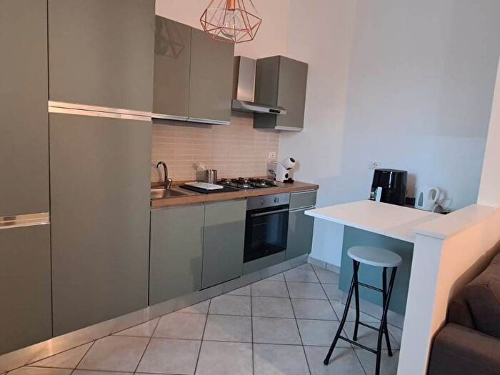 Appartamento trilocale in affitto in Piazza Guglielmo Marconi, Cazzago San Martino Calino, Cazzago San Martino