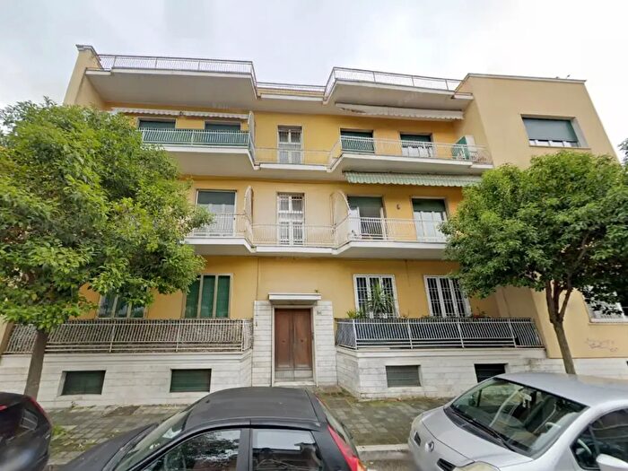 Appartamento trilocale in vendita in Via Alfonso di Vestea, Pescara