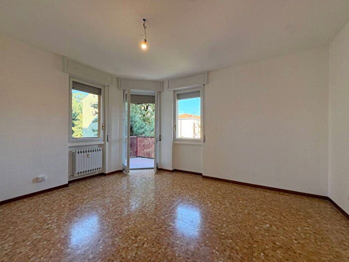 Appartamento trilocale in affitto in Via del Santuario, Centro, Pioltello