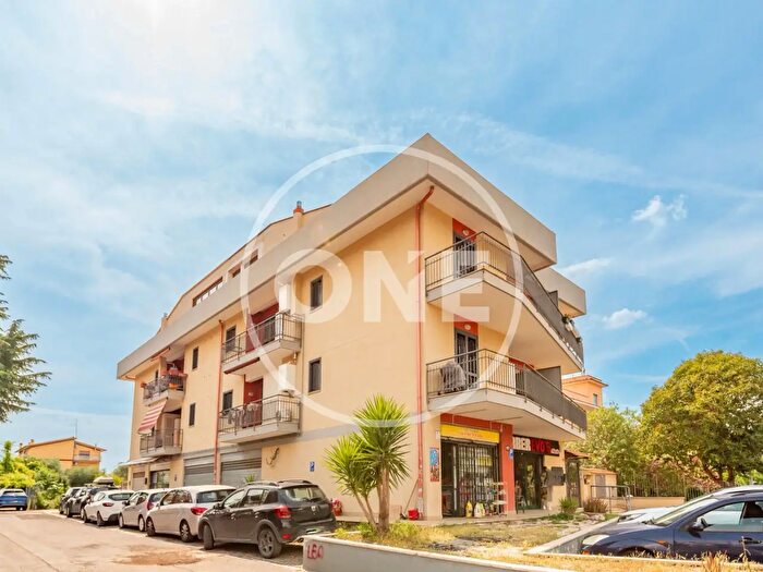 Appartamento bilocale in vendita in Via Massa di San Giuliano, Roma
