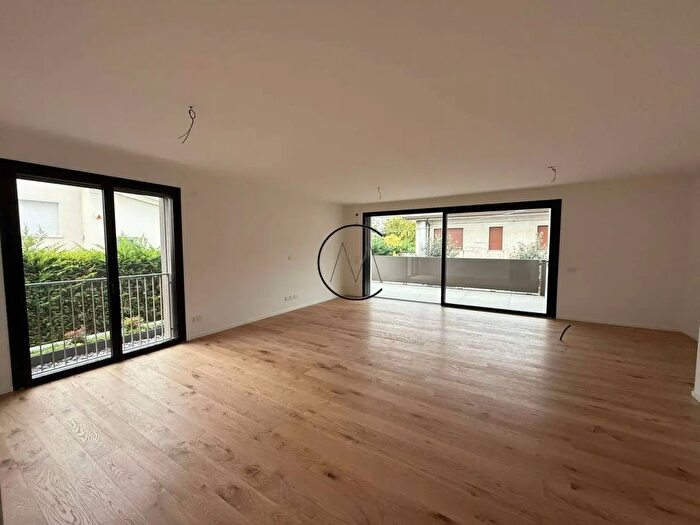 Appartamento con 6 locali in vendita in Treviso