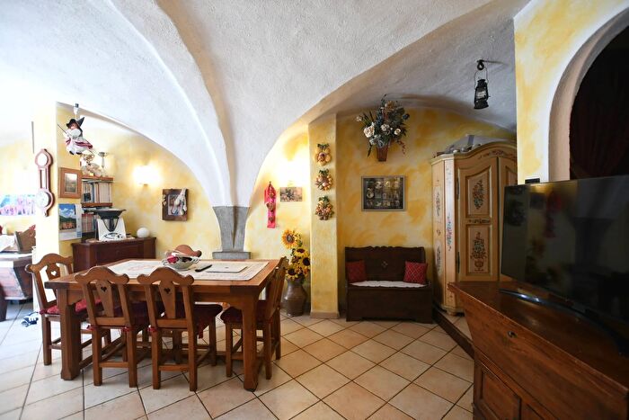 Appartamento quadrilocale in vendita in Borgata Royeres C, Oulx