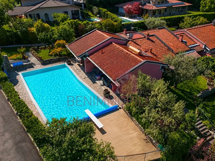 Casa con 5 locali in vendita in Via dei Castagneti, Cellatica