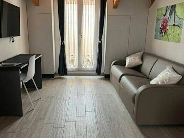 Appartamento monolocale in affitto in Via Savona, Piazza Napoli, Milano