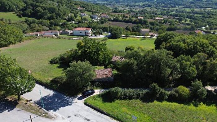 Casa quadrilocale in vendita in Via Santo Janni, Macchiagodena