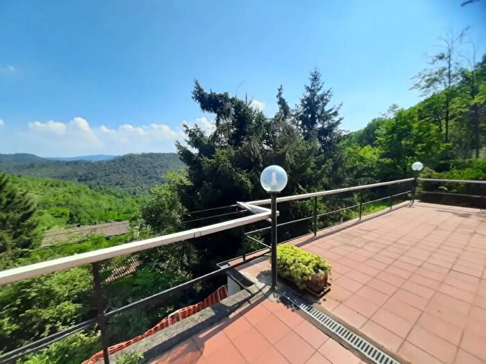 Casa con 5 locali in vendita in Via Piazze, Cremolino