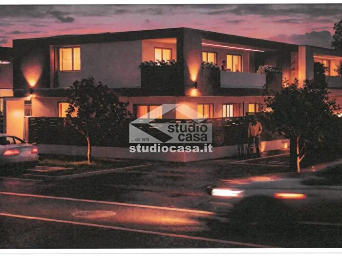 Appartamento trilocale in vendita in Via Guzzasete, Caravaggio