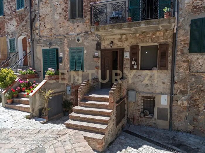 Appartamento bilocale in vendita in Via Farini, Civitella Paganico