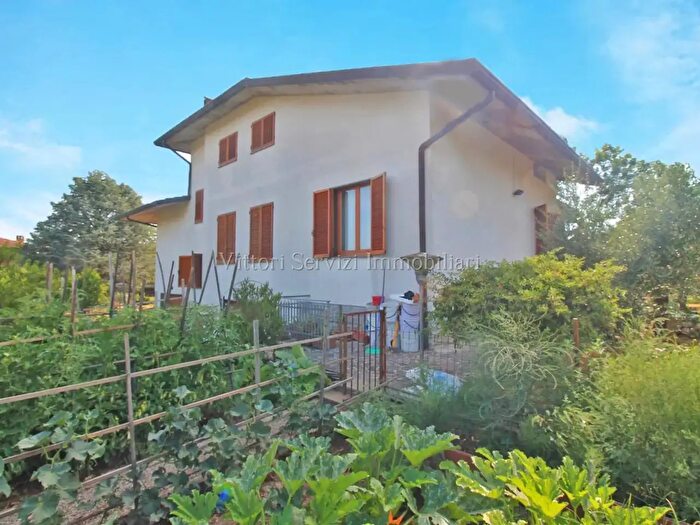 Casa con 8 locali in vendita in Via di Ciliano, Torrita Di Siena