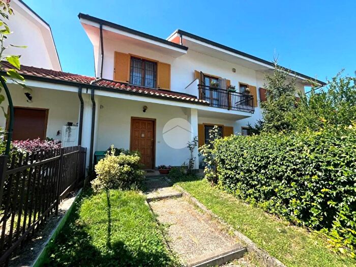 Casa con 7 locali in vendita in Via Brandizzo, San Mauro Torinese