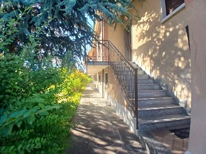 Casa trilocale in vendita in Strada Statale Bronese, Broni
