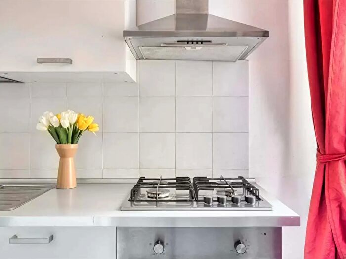 Appartamento monolocale in affitto in Via Achille Mauri, Milano