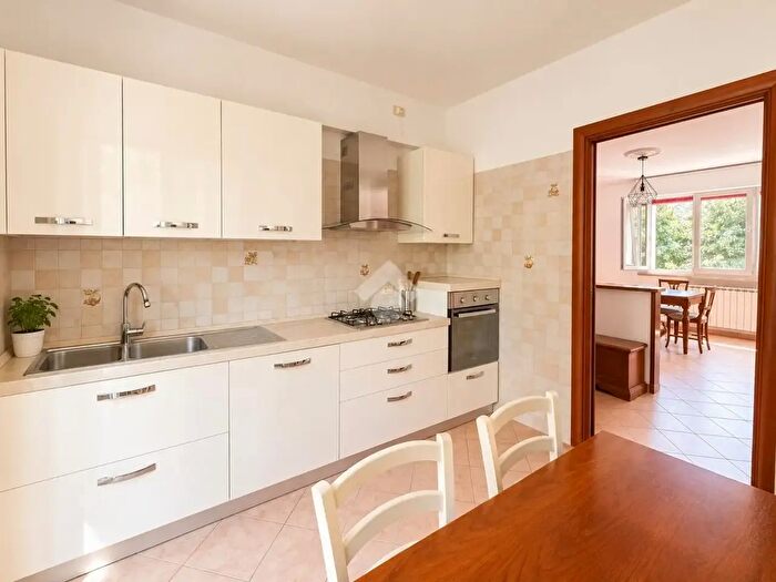 Appartamento quadrilocale in vendita in Via Monte Celo, Venezia