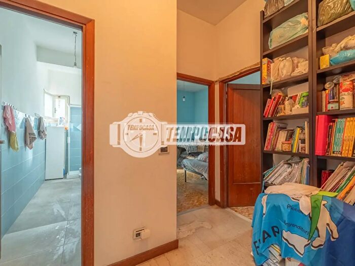 Appartamento trilocale in vendita in Roma