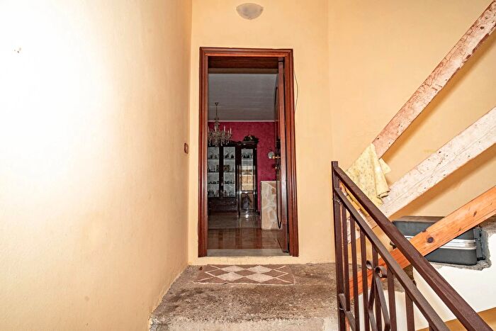 Appartamento con 6 locali in vendita in Via degli Agrumi, Catania