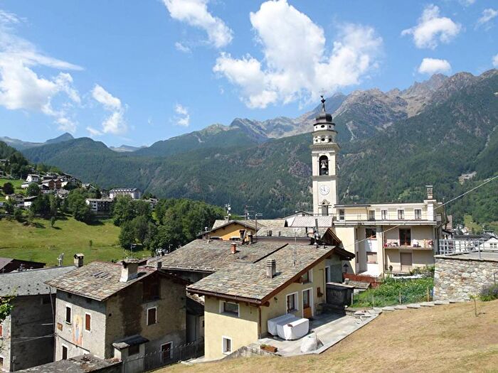 Appartamento trilocale in affitto in Via Centro, Centro, Caspoggio