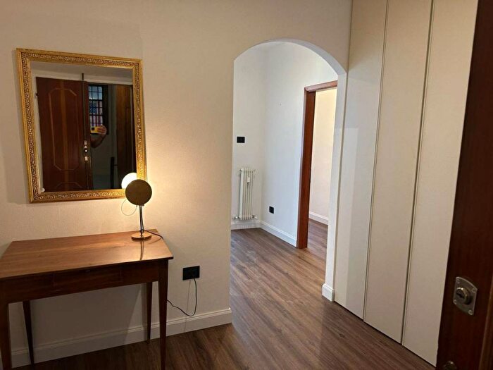 Appartamento trilocale in affitto in Via San Pietro, Semicentro, Trento