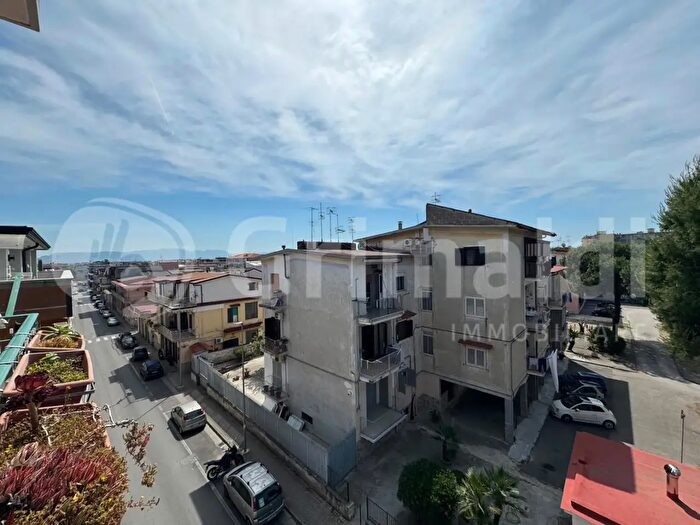 Appartamento quadrilocale in vendita in Viale John Fitzgerald Kennedy, Grumo Nevano