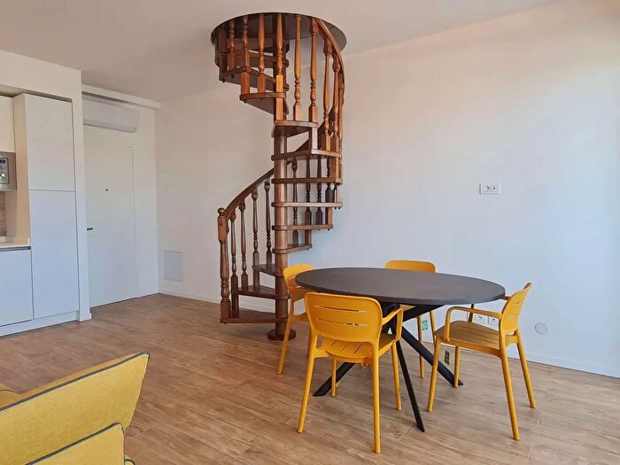 Appartamento trilocale in affitto in Via Antonio da Mestre, Venezia