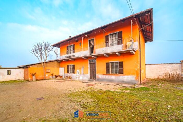 Casa con 6 locali in vendita in Via Villafranca, Pancalieri