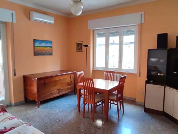 Appartamento monolocale in affitto in Via di Val Tellina, Roma