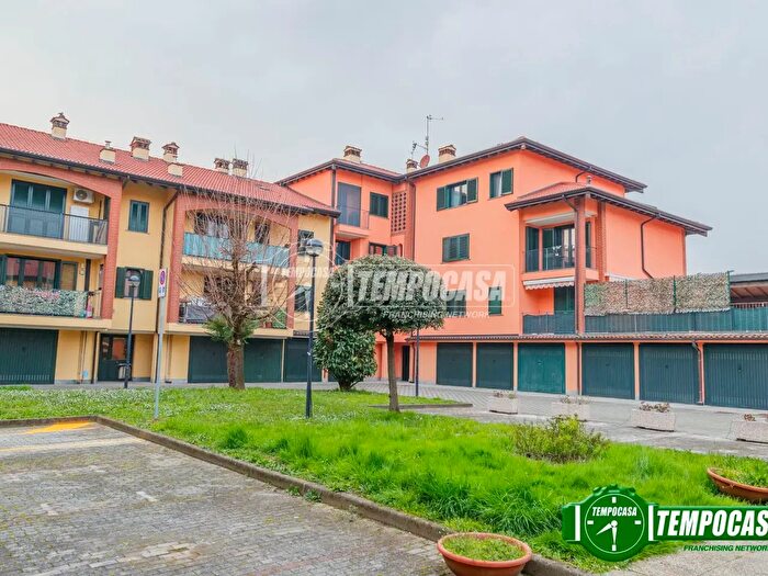 Appartamento trilocale in vendita in Cascina Rovina, Noviglio