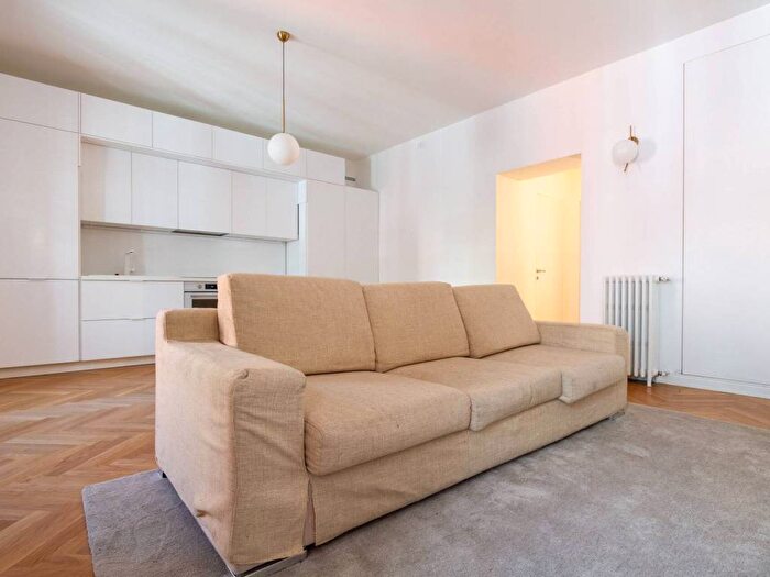 Appartamento bilocale in affitto in Viale Monte Nero, Porta Romana Medaglie dOro, Milano
