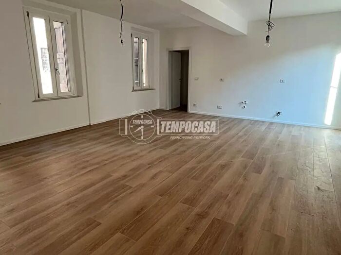 Appartamento quadrilocale in vendita in Via Anton Maria Viani, Mantova