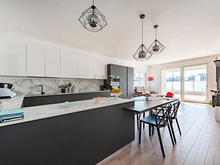 Appartamento trilocale in vendita in Via Pompeo Sarnelli, Polignano A Mare