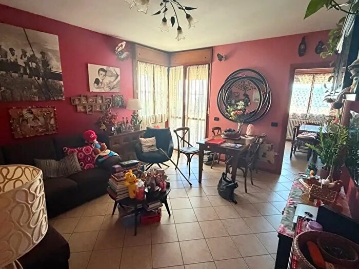 Appartamento con 5 locali in vendita in Strada Bassa, Collecchio