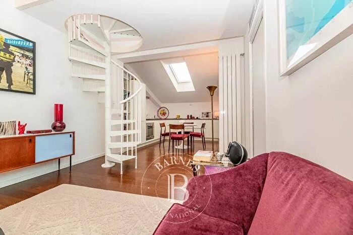 Appartamento bilocale in affitto in Via dei Fabbri, Carrobbio, Milano