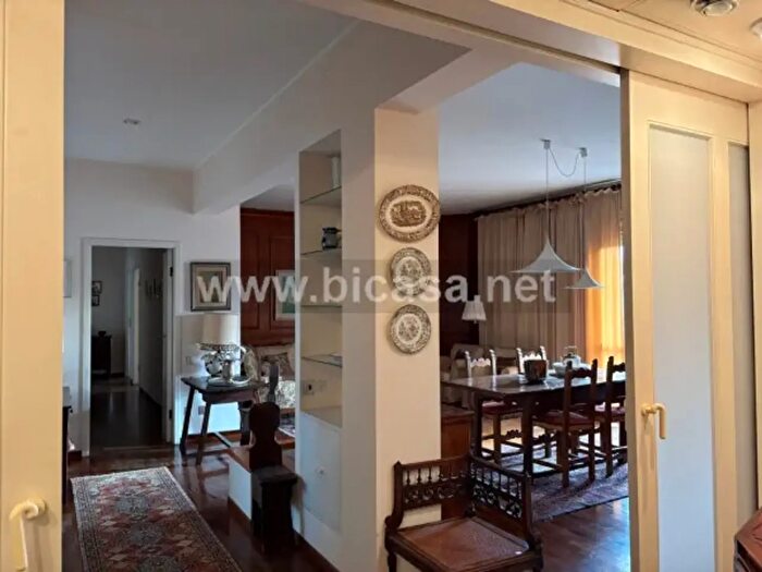 Appartamento con 5 locali in vendita in Vanzolini, Pesaro