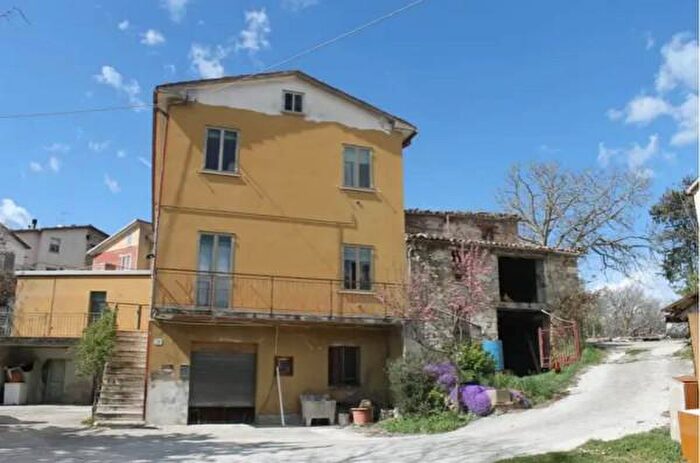 Casa con 6 locali in vendita in Località Petrella Guidi Casalecchio, SantAgata Feltria