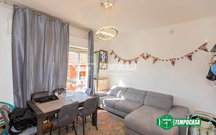 Appartamento bilocale in vendita in Via Giuliani E Dalmati, Busto Arsizio