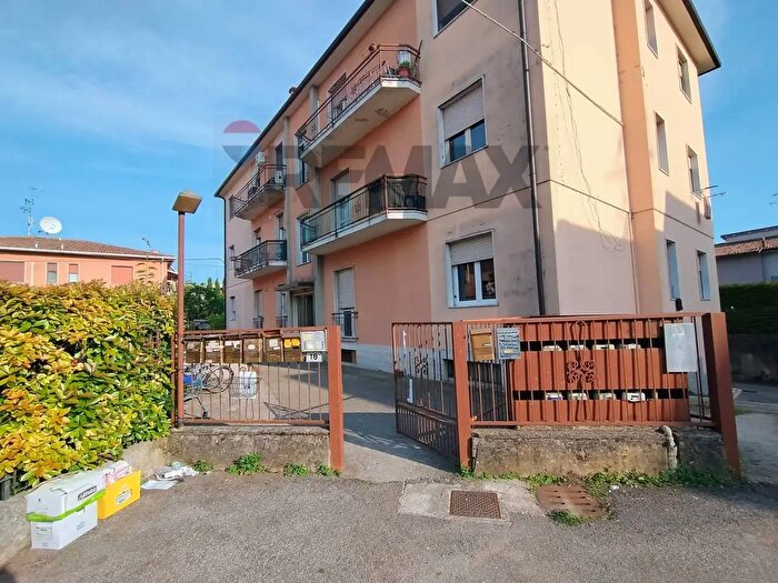 Appartamento trilocale in vendita in Via Pascoli, Montichiari