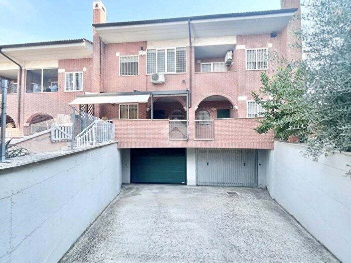 Appartamento monolocale in affitto in Via Eugenio Bertini, Fonte Laurentina, Roma