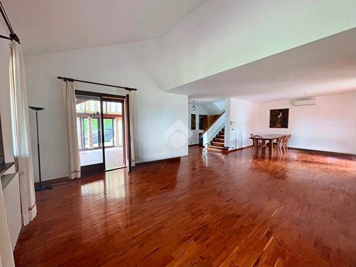 Casa quadrilocale in vendita in Via Casale, Poggio Torriana