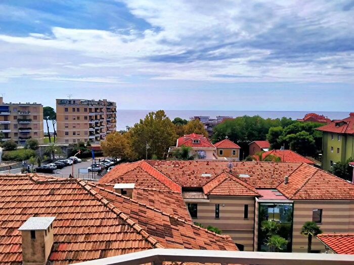 Appartamento trilocale in vendita in San Lorenzo Al Mare