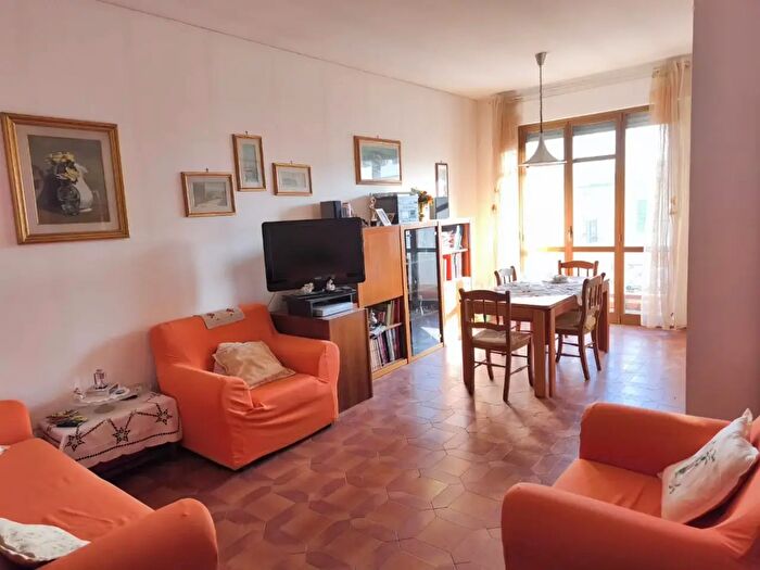 Appartamento con 6 locali in vendita in Palaia