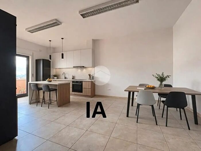 Appartamento quadrilocale in vendita in Via Caltanissetta, Montalto Uffugo