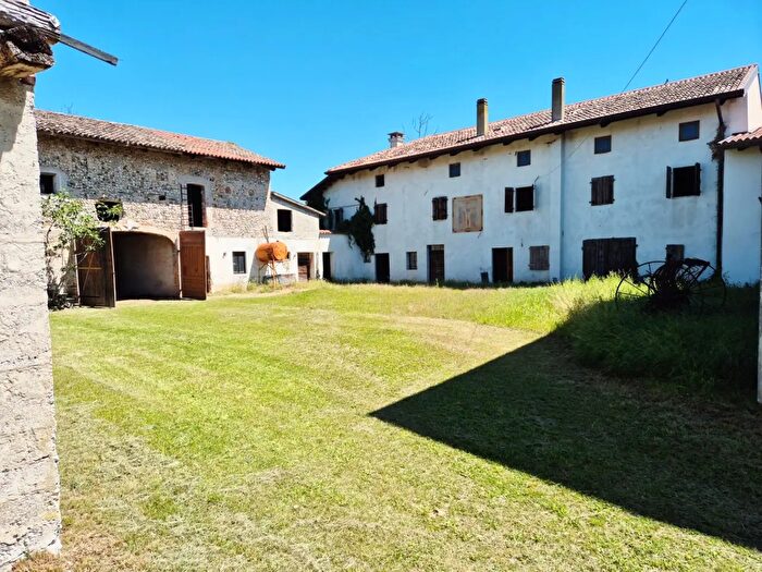 Casa quadrilocale in vendita in Via Martiri della Libertà, Sedegliano