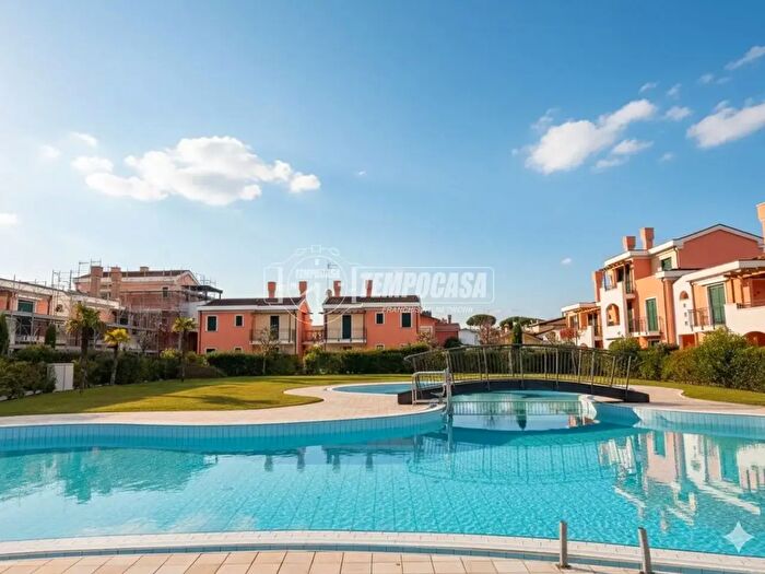 Appartamento trilocale in vendita in Via dellAngelo, Jesolo