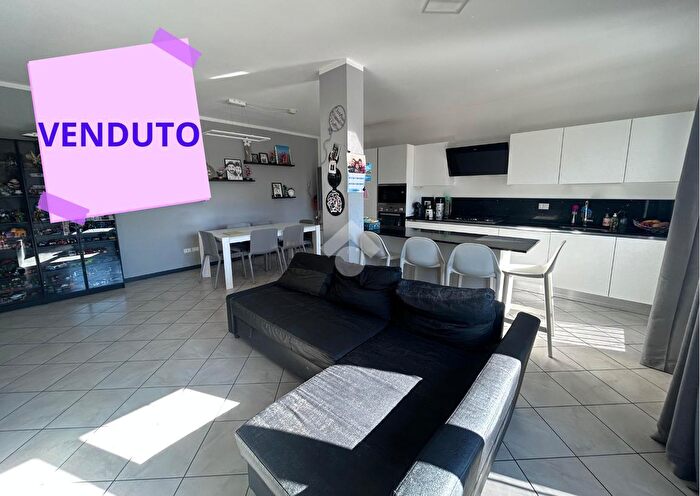 Appartamento trilocale in vendita in Via Cortivazzo, Castel Mella