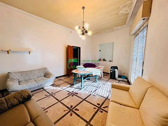 Appartamento quadrilocale in vendita in Via Forlanini, Comiso