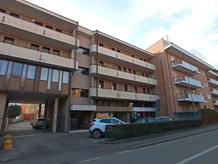 Appartamento quadrilocale in vendita in Via Antonio Gramsci, Borgomanero