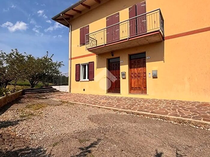 Appartamento con 5 locali in vendita in Pavullo Nel Frignano