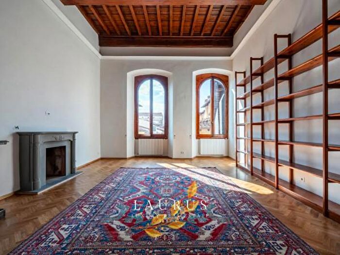 Appartamento con 6 locali in affitto in Via SantAgostino, Firenze