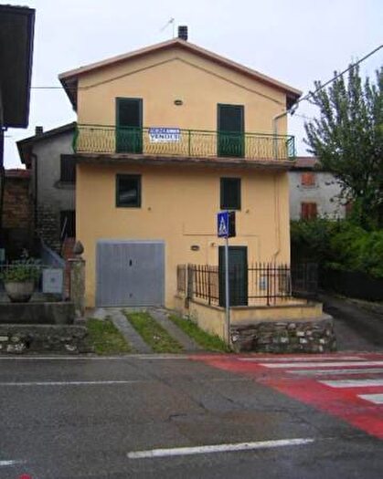 Casa con 5 locali in vendita in Via San Matteo, Villa Minozzo